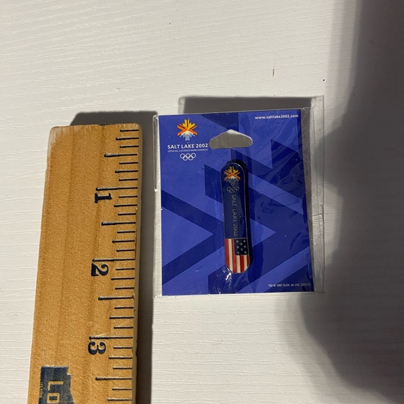 Olympic Pin 2002 Salt Lake RARE  Snowboard Pin  New In Package USA - Picture 4 of 4
